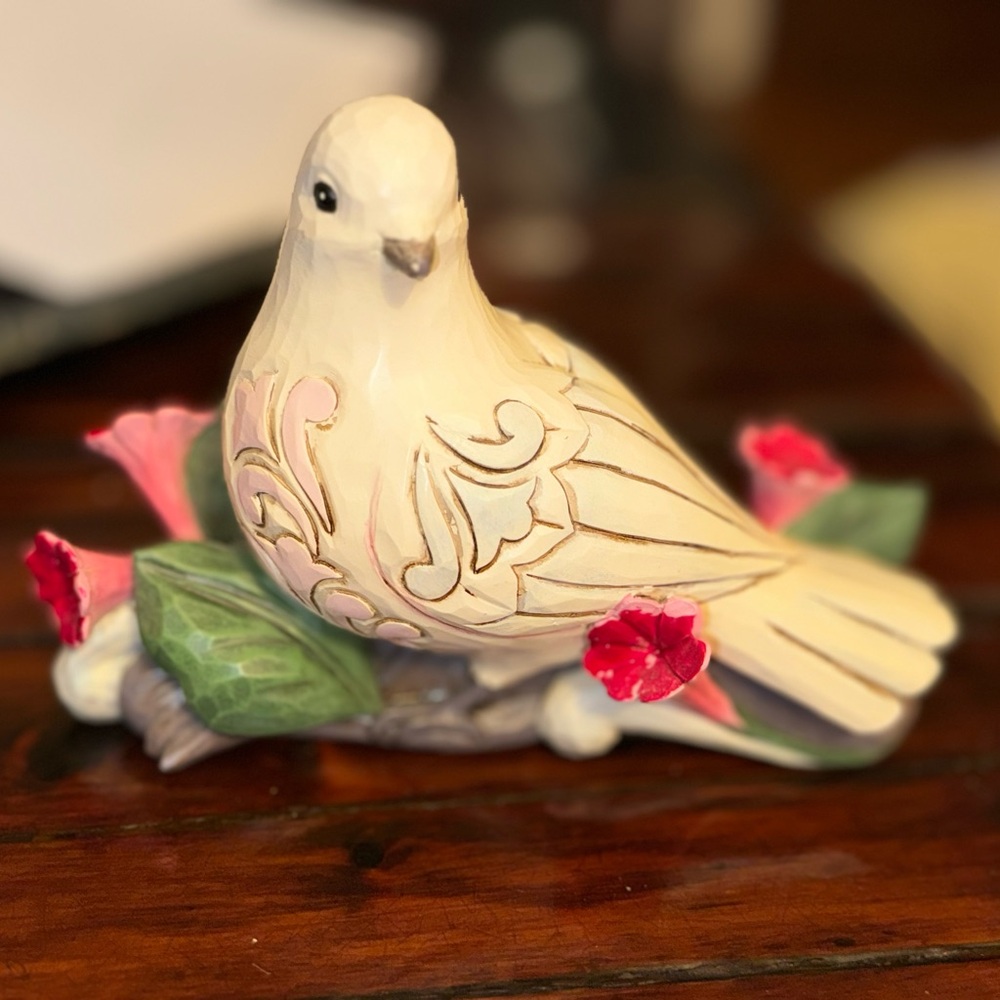 Jim Shore “Peaceful Messenger” Dove resin sculpture
